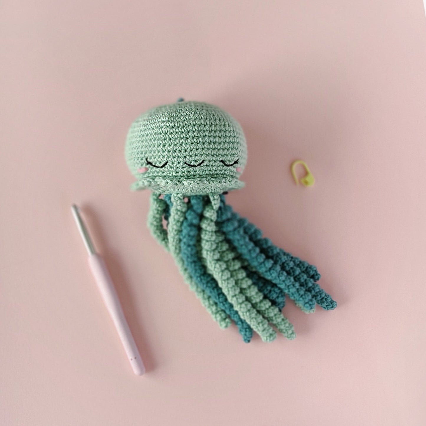 Yujin the Jellyfish - Sleepy